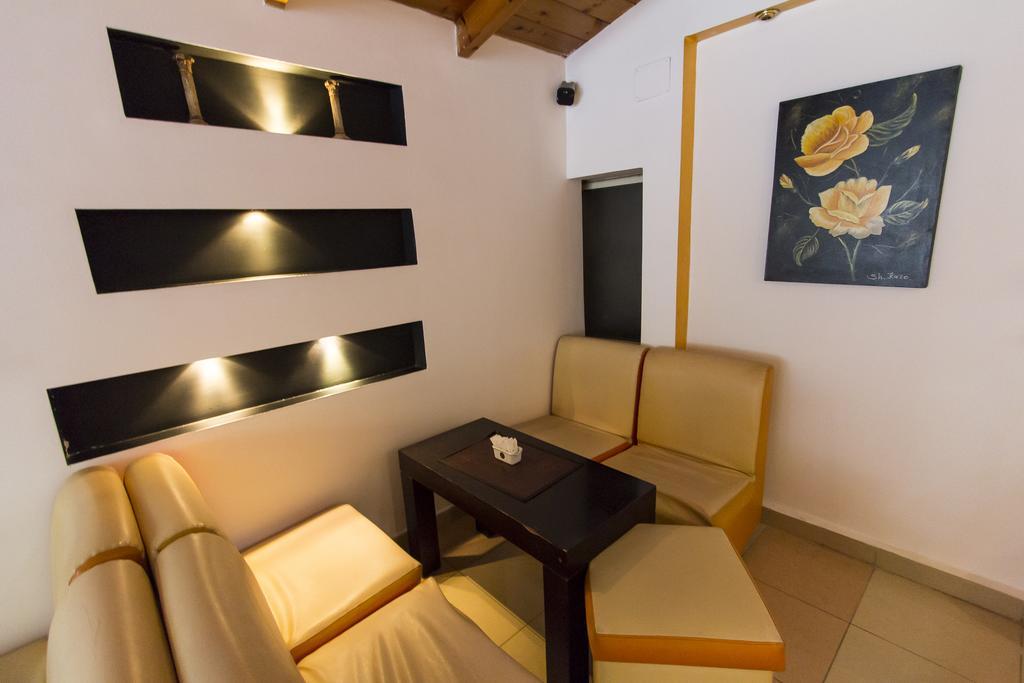 Vila 57 Hotel Tirana Kültér fotó