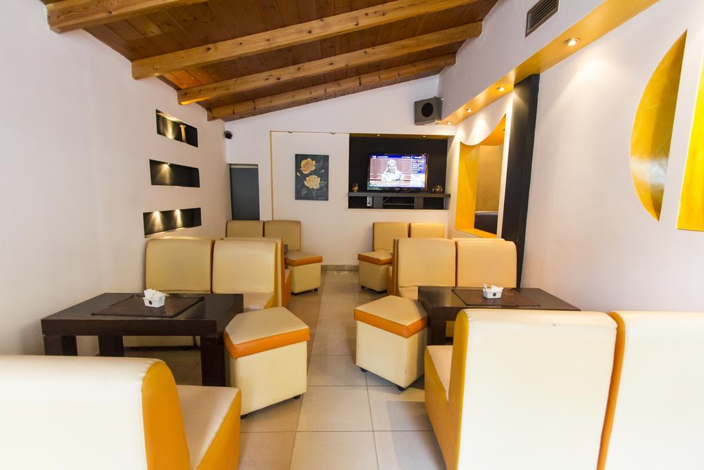 Vila 57 Hotel Tirana Kültér fotó